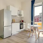 Hostmate - - Doria's Light - Stazione Appartement