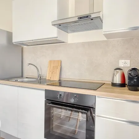 Hostmate - - Doria's Light - Stazione * מילאנו