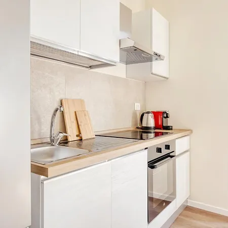 Hostmate - - Doria's Light - Stazione מילאנו