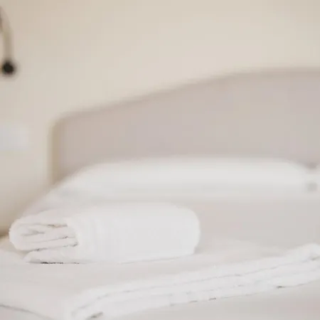 דירה Hostmate - - Doria's Light - Stazione *