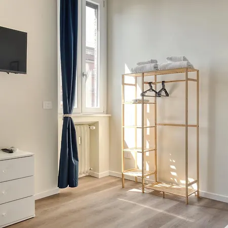 Hostmate - - Doria's Light - Stazione