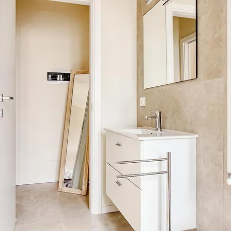 Hostmate - - Doria's Light - Stazione * מילאנו